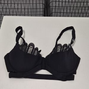 Chic Black Lace Detail Bra